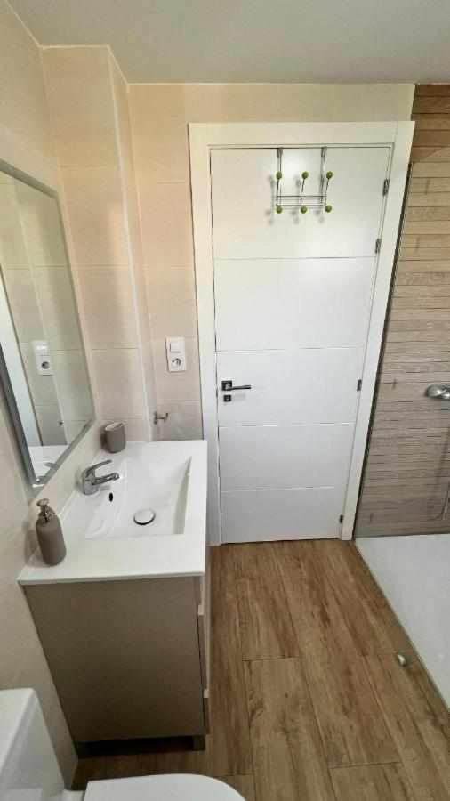 Apartamenticos Plaza Del Pilar III サラゴサ エクステリア 写真