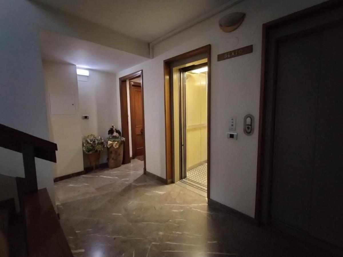 Apartamenticos Plaza Del Pilar III サラゴサ エクステリア 写真